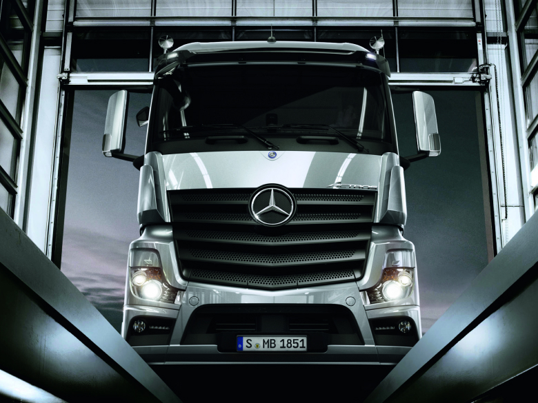 Werkstatt und Reparatur | Mercedes-Benz Lkw