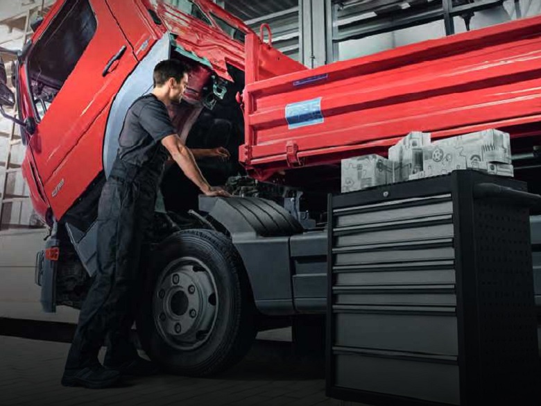 Mercedes-Benz LKW Service Partner