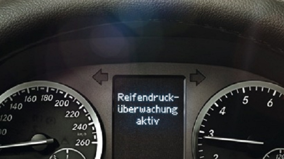 Mercedes-Benz Reifendruck-Verlustwarnung